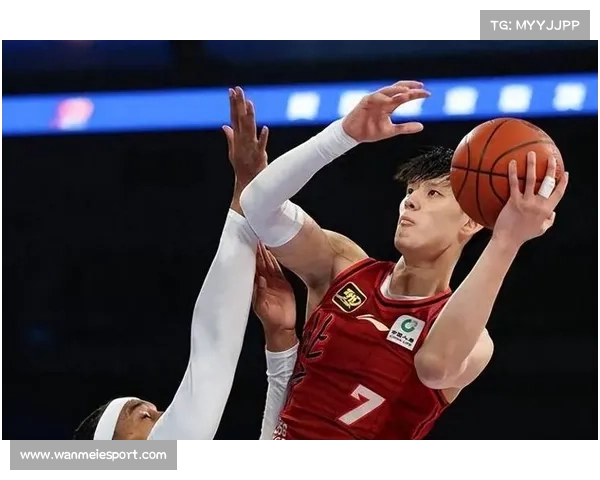 曾凡博确认回归北京首钢 与周琦联手打造双塔冲击CBA冠军